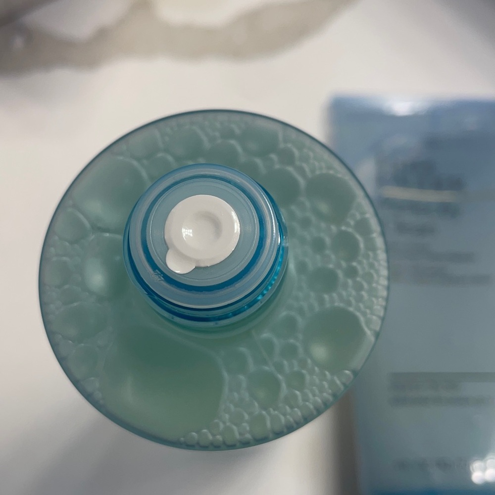 Estee Lauder Perfectly Clean Cleanser & Exfoliant Duo - Light Blue - Picture 4 of 4